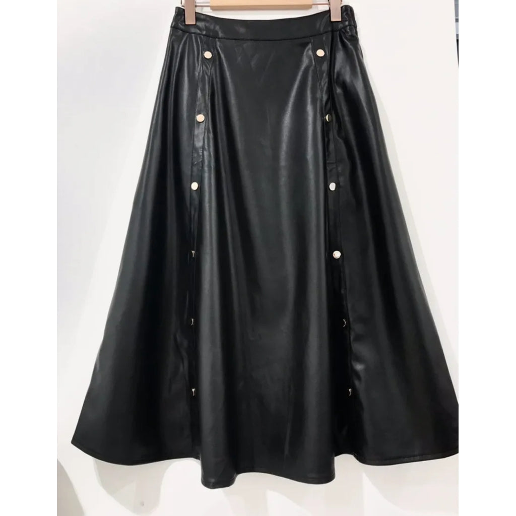 QNUZ FAKE LEATHER SKIRT MED GULD KNAPPER SORT