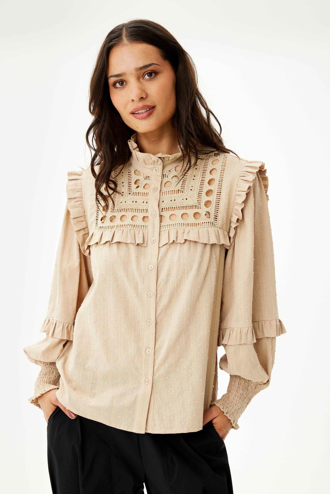 IN FRONT BLOUSE FINE SAND