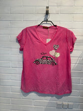 Indlæs billede til gallerivisning BOHO LOVE T-SHIRT PINK/LEO BIL
