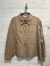 Indlæs billede til gallerivisning CONTINUE JACKET SANDRA SAND
