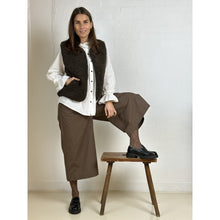 Indlæs billede til gallerivisning GASPAR DUFFY WAISTCOAT BROWN
